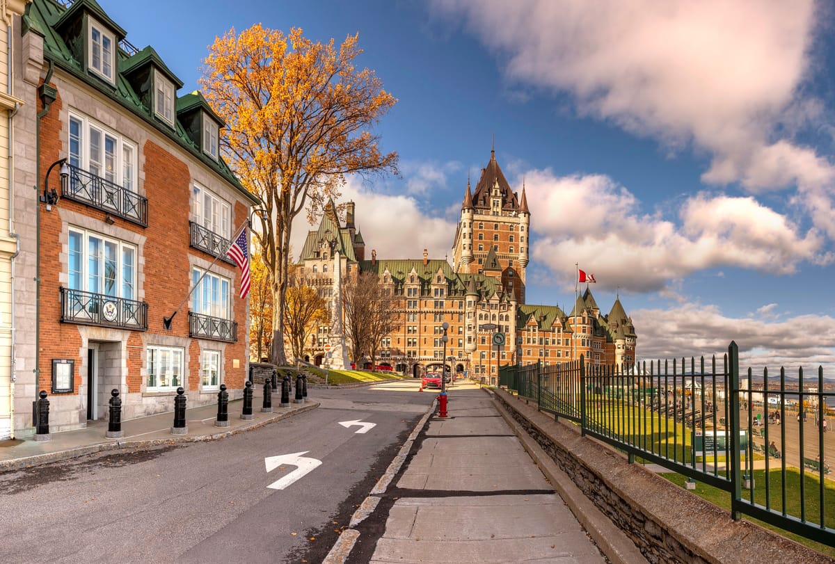 Le Château Frontenac à Québec en automne